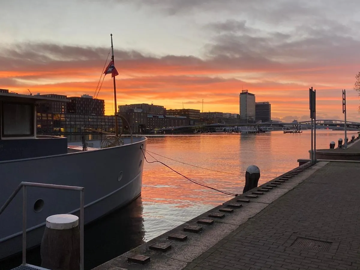 船上ホテル ホテル Stunning Boat With A View アムステルダム