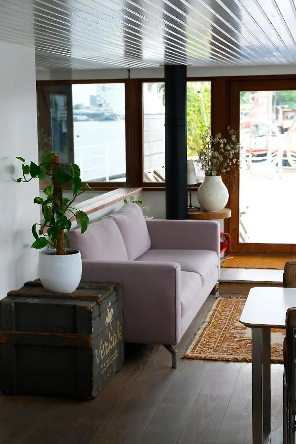 ספינת מלון מלון אמסטרדם Stunning Boat With A View הולנד