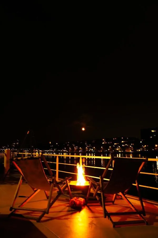 מלון אמסטרדם Stunning Boat With A View ספינת מלון